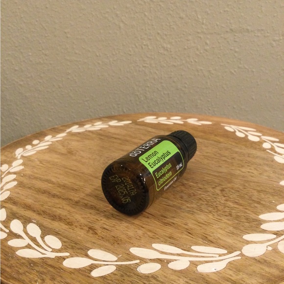DoTERRA Lemon Eucalyptus Essential Oil - Picture 2 of 3